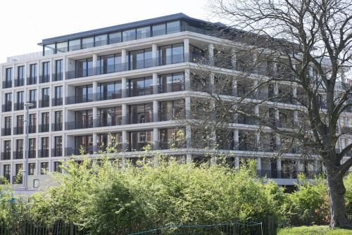 De Vere Gardens